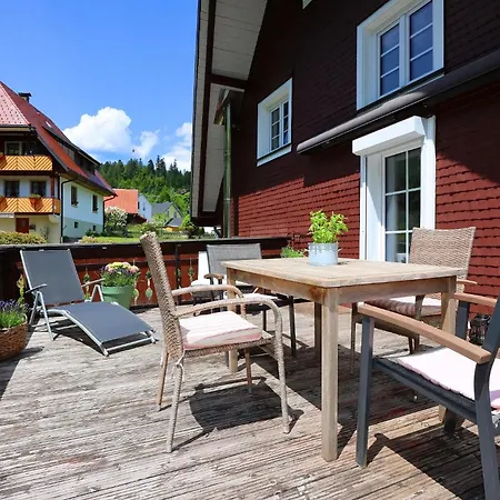 度假居 Schwarzwaldhaus St, Blasien, Direkt Am Bach *